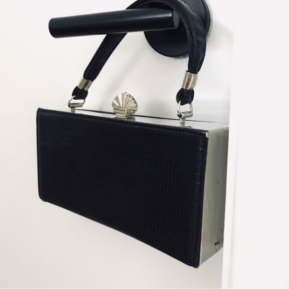 Vintage Little Black Bag with silver hardware & Shell clasp.  Made in USA - Picture 2 of 16